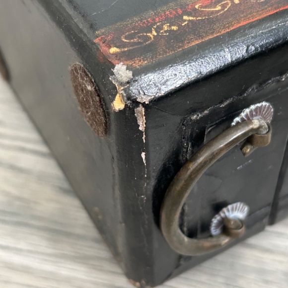 Vintage Chinese. Box for Jewelry and Valuables - Picture 7 of 15